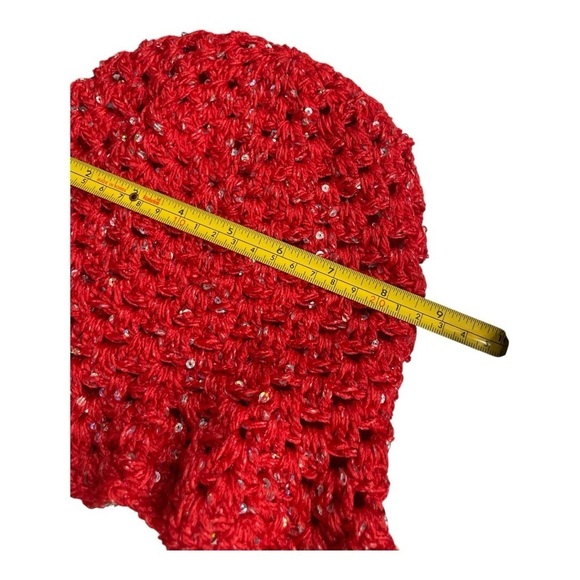 Red ruffle crochet trim hat with sequins. Handmade - Picture 9 of 12